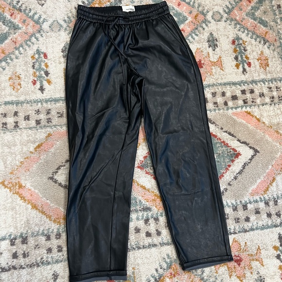 Wilfred Free black pleather pants - Picture 1 of 2